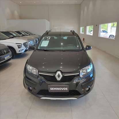 RENAULT-SANDERO-2018
