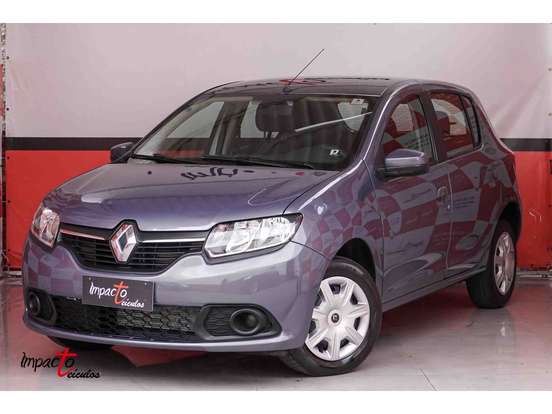 RENAULT-SANDERO-2015
