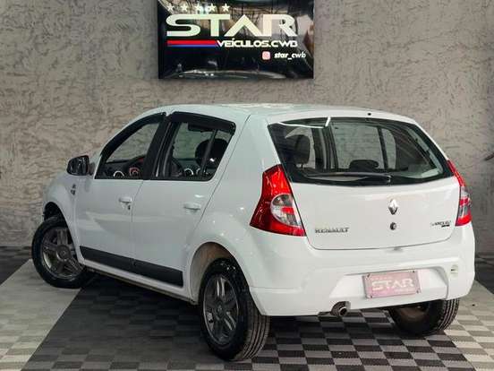 RENAULT-SANDERO-1.6 EXPRESSION 8V FLEX 4P MANUAL RENAULT-SANDERO-2010