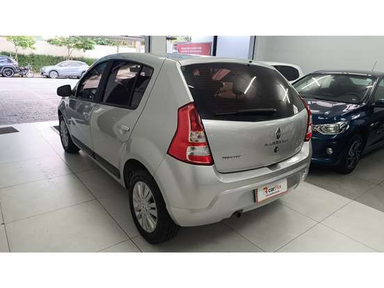 RENAULT-SANDERO-1.6 PRIVILÉGE 16V FLEX 4P AUTOMÁTICO RENAULT-SANDERO-2012