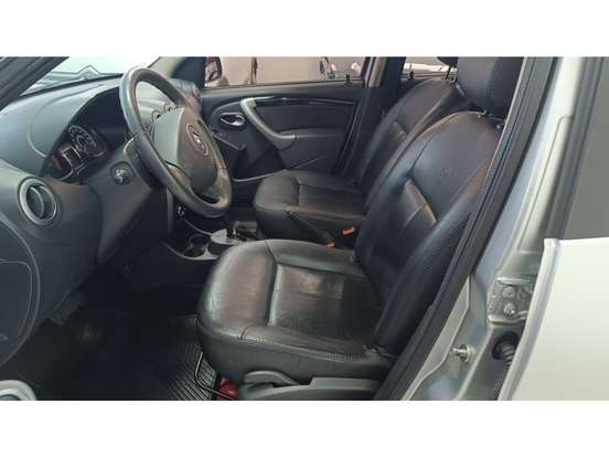 RENAULT-SANDERO-1.6 PRIVILÉGE 16V FLEX 4P AUTOMÁTICO RENAULT-SANDERO-2012