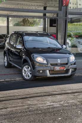RENAULT-SANDERO-2011