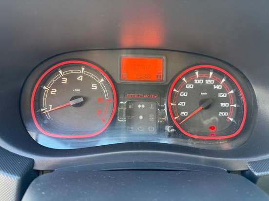 RENAULT-SANDERO-1.6 STEPWAY 8V FLEX 4P MANUAL RENAULT-SANDERO-2014
