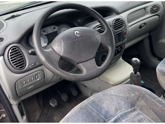 RENAULT-SCÉNIC-2007