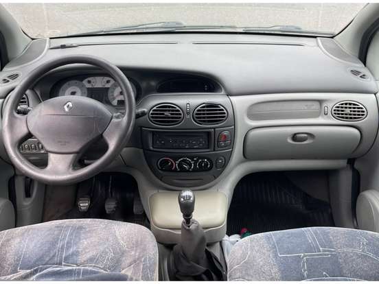 RENAULT-SCÉNIC-2007