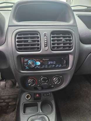 RENAULT-CLIO-2013