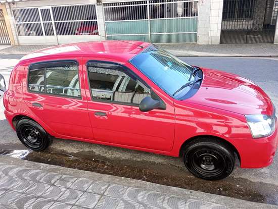 RENAULT-CLIO-2013