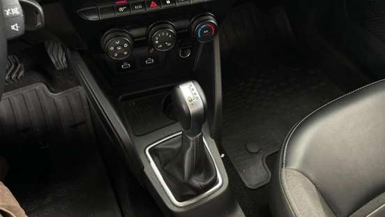 RENAULT-DUSTER-2023
