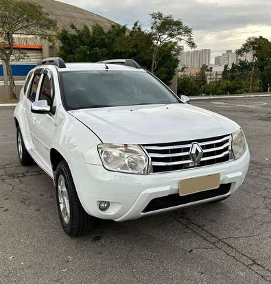 RENAULT-DUSTER-2011
