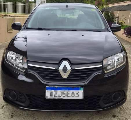 RENAULT-SANDERO-2014