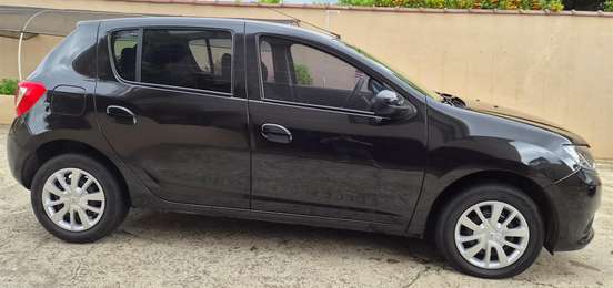 RENAULT-SANDERO-1.0 EXPRESSION 16V FLEX 4P MANUAL RENAULT-SANDERO-2014