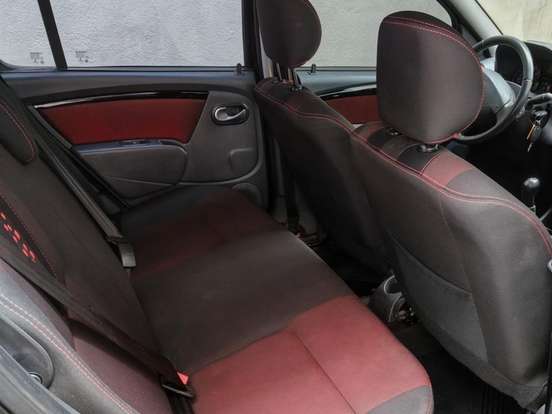 RENAULT-SANDERO-1.6 STEPWAY 16V FLEX 4P AUTOMÁTICO RENAULT-SANDERO-2014