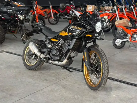 ROYAL ENFIELD-HIMALAYAN 450 HANLE BLACK-2025