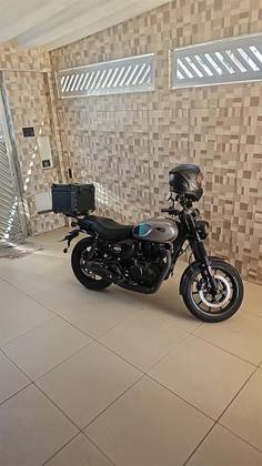 ROYAL ENFIELD HUNTER 350 