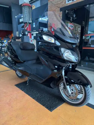 SUZUKI BURGMAN 650 
