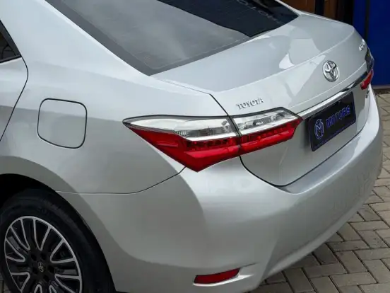 TOYOTA-COROLLA-1.8 GLI 16V FLEX 4P AUTOMÁTICO TOYOTA-COROLLA-2017