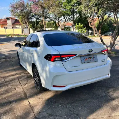 TOYOTA-COROLLA-2020