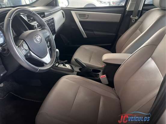 TOYOTA-COROLLA-2018