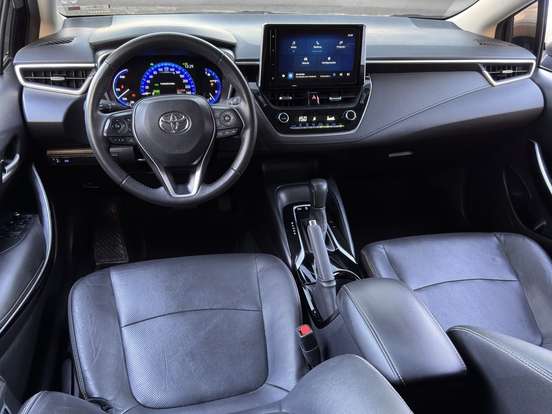 TOYOTA-COROLLA-2023