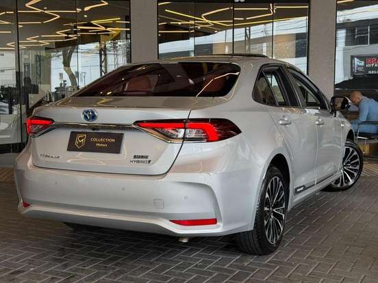TOYOTA-COROLLA-2023