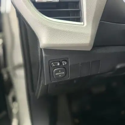 TOYOTA-COROLLA-2015