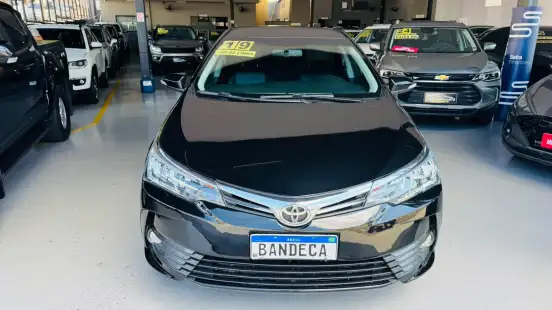 TOYOTA-COROLLA-2018