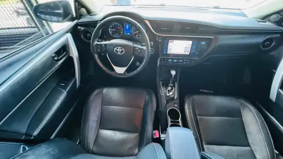TOYOTA-COROLLA-2018
