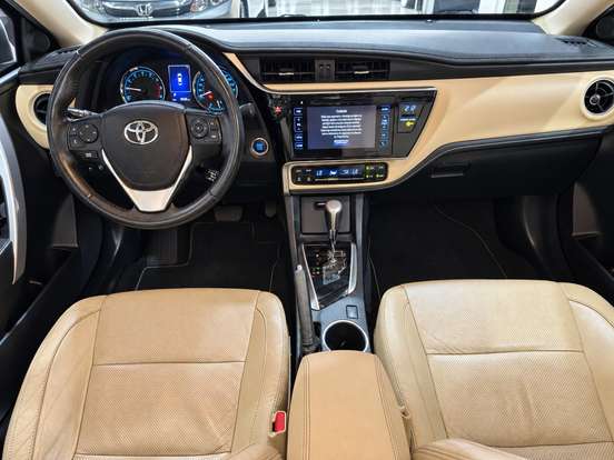 TOYOTA-COROLLA-2017