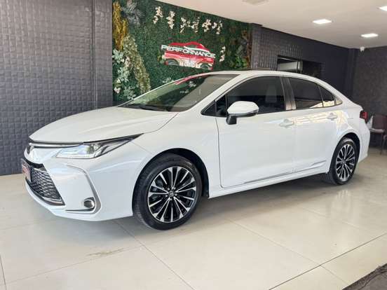 TOYOTA-COROLLA-2024