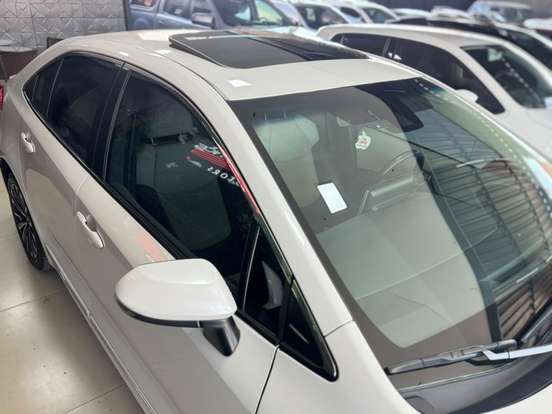 TOYOTA-COROLLA-2024
