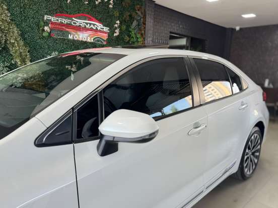 TOYOTA-COROLLA-2024