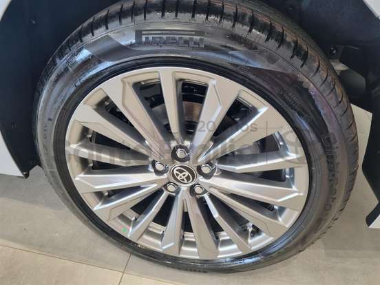 TOYOTA-COROLLA-2026