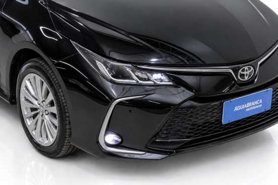 TOYOTA-COROLLA-2024