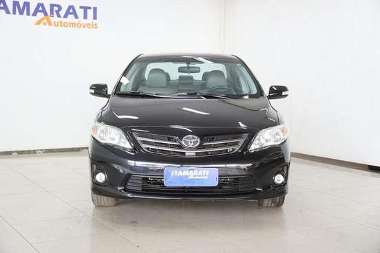 TOYOTA-COROLLA-2013