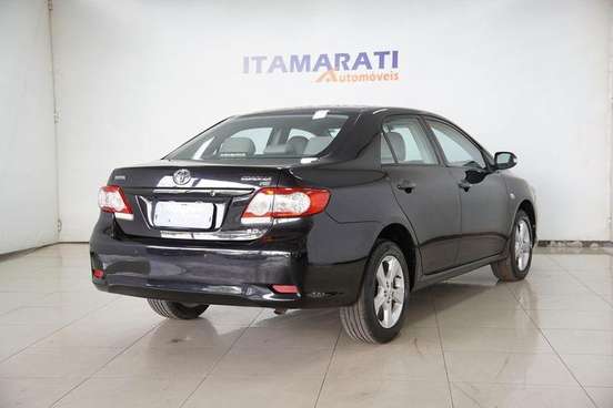 TOYOTA-COROLLA-2013