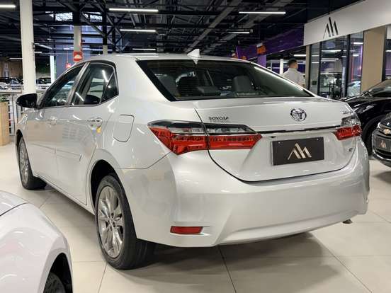 TOYOTA-COROLLA-2018