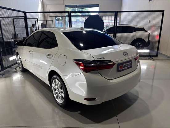 TOYOTA-COROLLA-2.0 XEI 16V FLEX 4P AUTOMÁTICO TOYOTA-COROLLA-2017