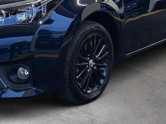 TOYOTA-COROLLA-2014