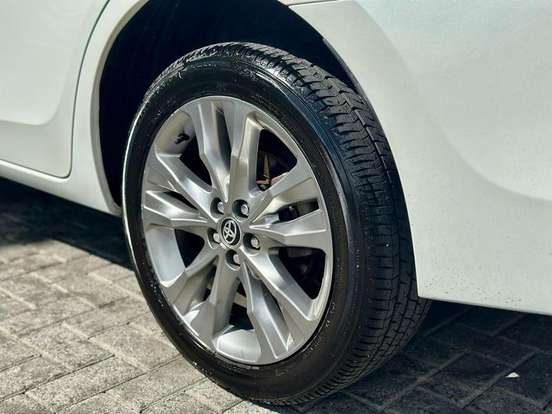 TOYOTA-COROLLA-2.0 XEI 16V FLEX 4P AUTOMÁTICO TOYOTA-COROLLA-2018