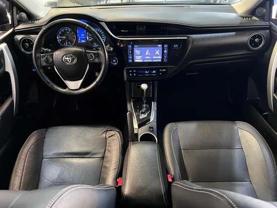 TOYOTA-COROLLA-2017