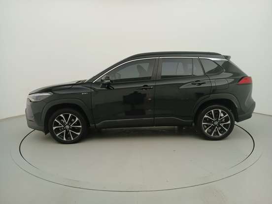TOYOTA-COROLLA CROSS-2024