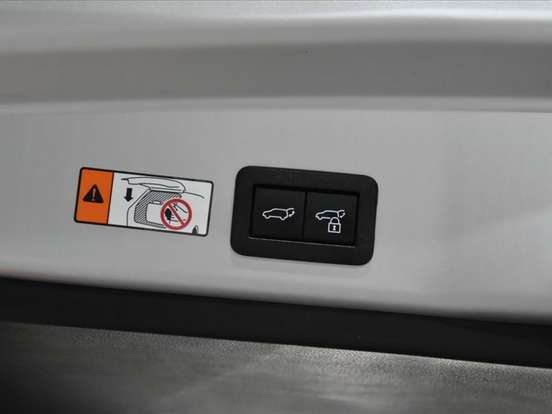 TOYOTA-COROLLA CROSS-1.8 VVT-I HYBRID FLEX XRX CVT TOYOTA-COROLLA CROSS-2025