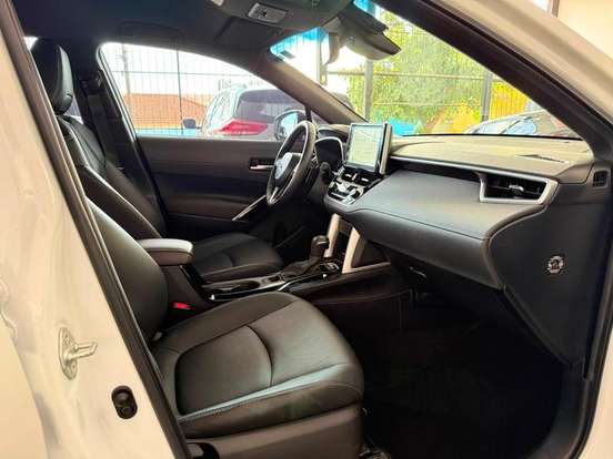 TOYOTA-COROLLA CROSS-2024
