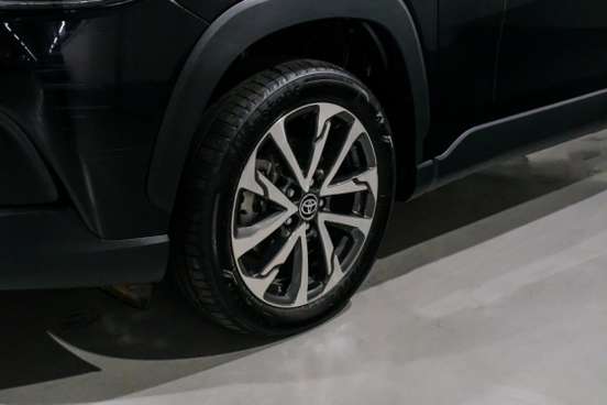 TOYOTA-COROLLA CROSS-2024