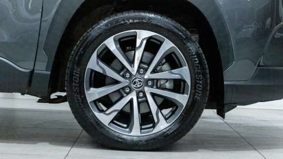 TOYOTA-COROLLA CROSS-2023