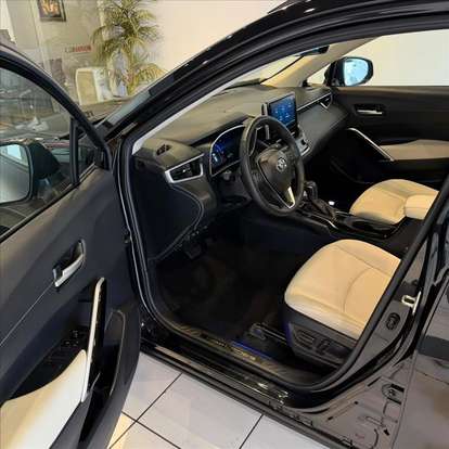 TOYOTA-COROLLA CROSS-2024
