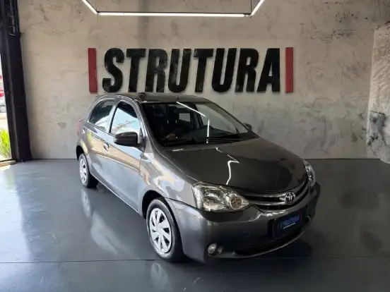 TOYOTA-ETIOS-1.3 X 16V FLEX 4P MANUAL TOYOTA-ETIOS-2014