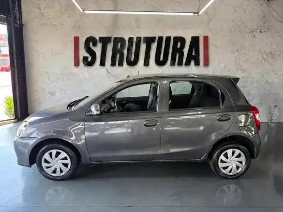 TOYOTA-ETIOS-2014
