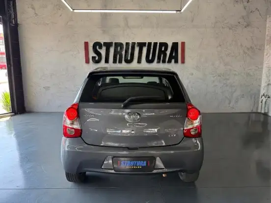 TOYOTA-ETIOS-2014