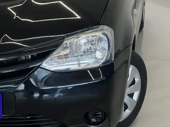 TOYOTA-ETIOS-1.3 X 16V FLEX 4P MANUAL TOYOTA-ETIOS-2015